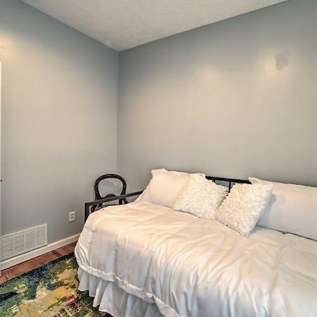 Morgantown Home With Deck About 2 Mi To Wv University! Экстерьер фото